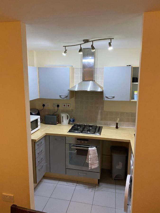 Dave'S Apartment Лондон Екстериор снимка
