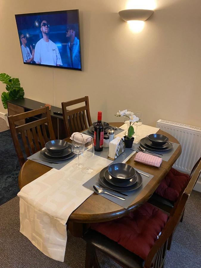 Dave'S Apartment Лондон Екстериор снимка